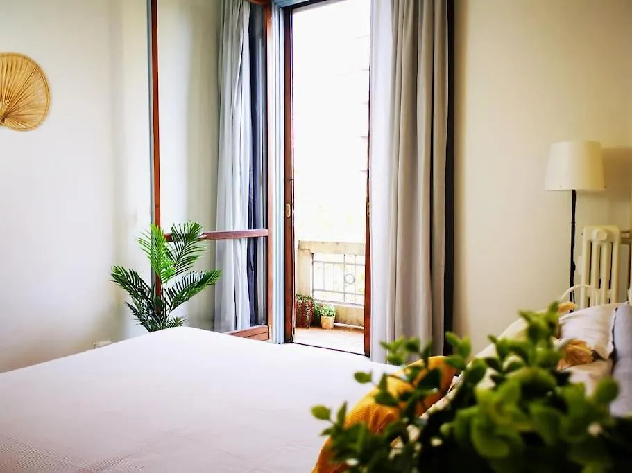 Sunny Flat 50 Meters From The Metro Lägenhet Milano